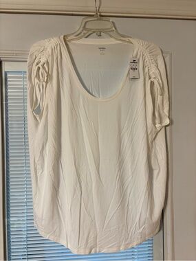 Express White Cap Sleeve Scoop Neck Top